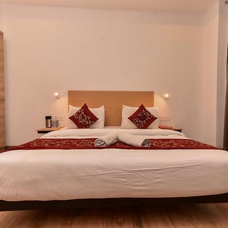 Hotel Red Saffron New Delhi Extérieur photo