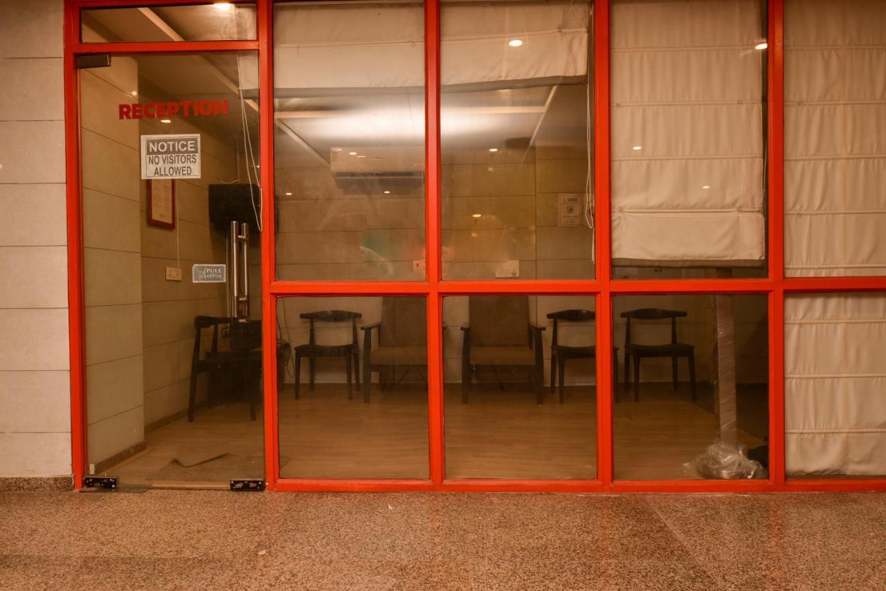 Hotel Red Saffron New Delhi Extérieur photo