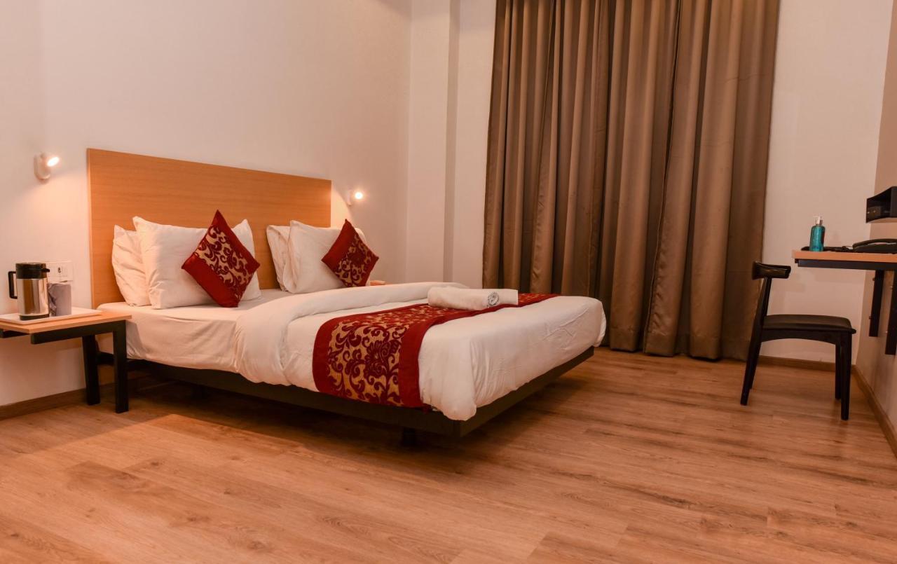 Hotel Red Saffron New Delhi Extérieur photo