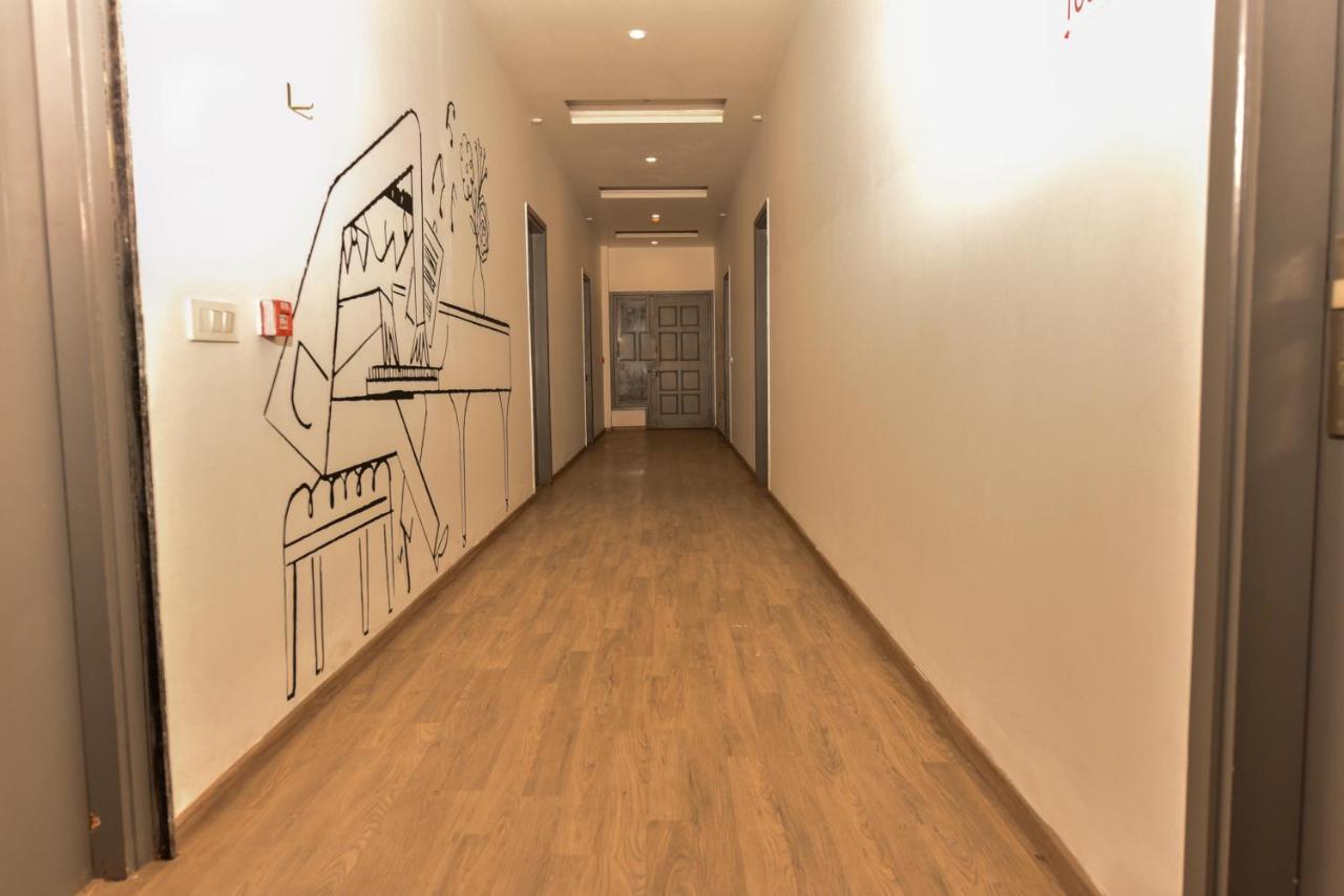 Hotel Red Saffron New Delhi Extérieur photo