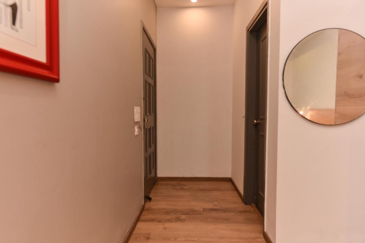 Hotel Red Saffron New Delhi Extérieur photo