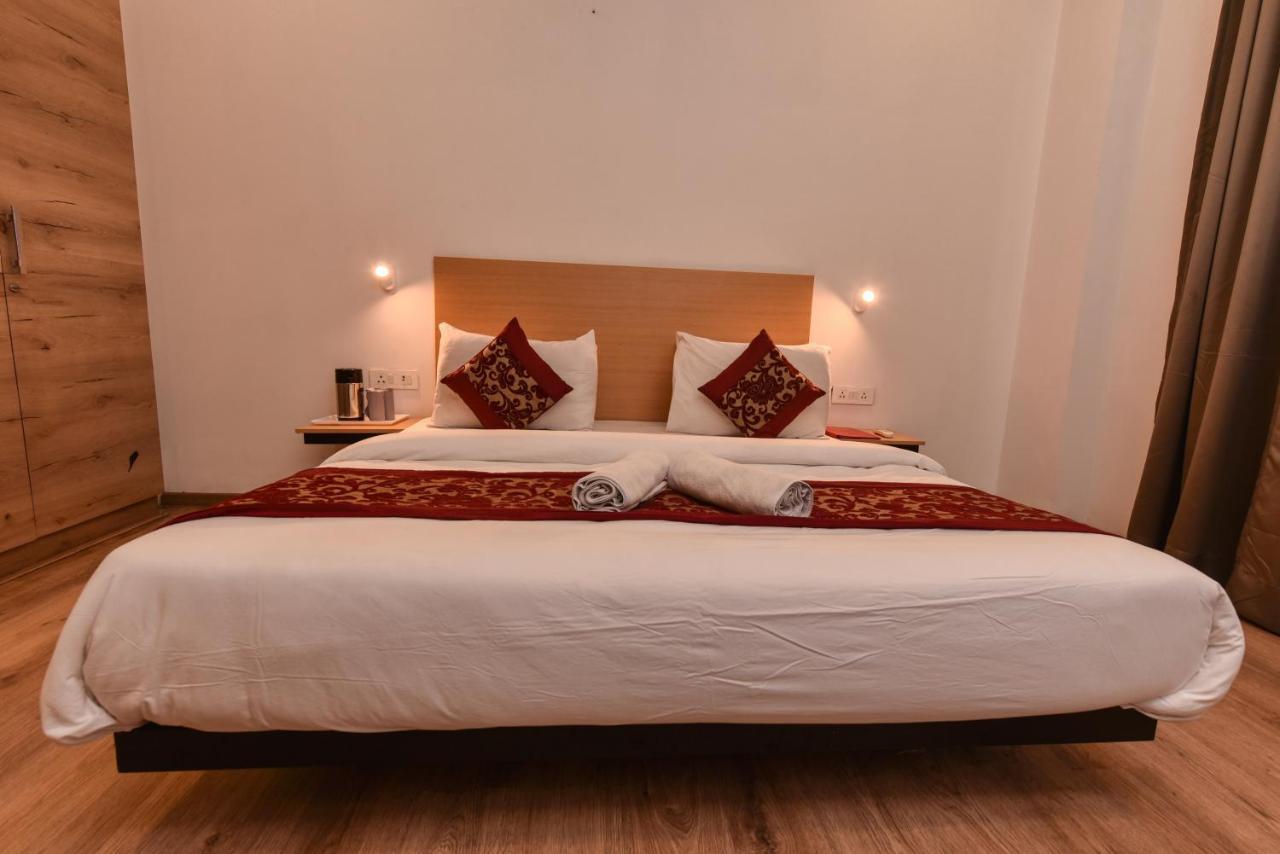Hotel Red Saffron New Delhi Extérieur photo
