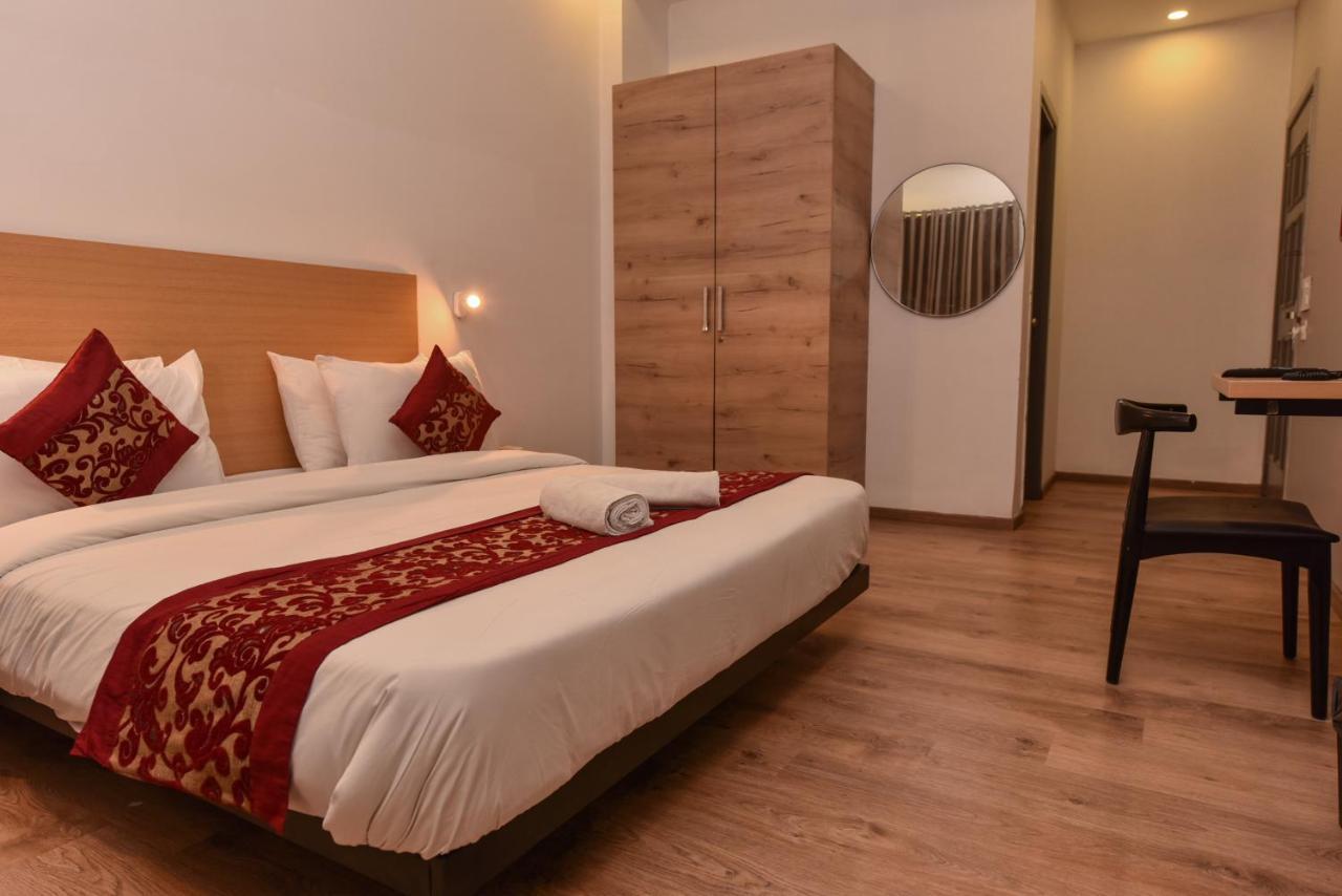 Hotel Red Saffron New Delhi Extérieur photo